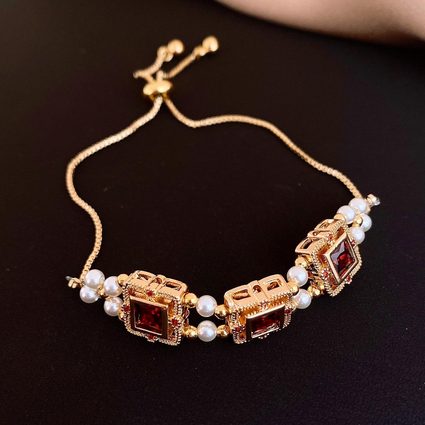 French Delicate Zircon Square Flower Pearl Bracelet Bracelet Fashion Jewelry