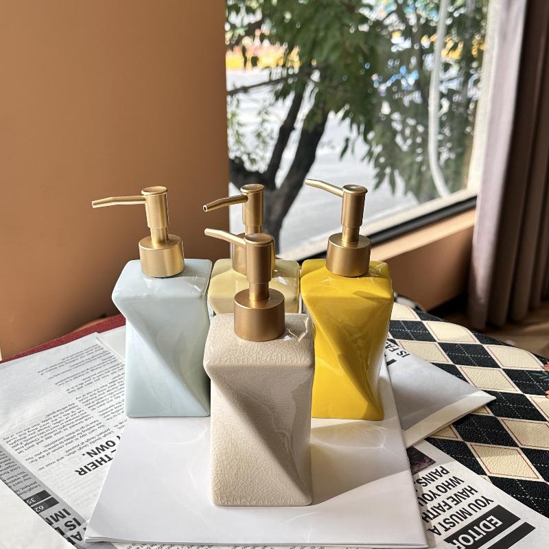 Creative Irregular-shaped Ceramic Lotion Bottle Hotel Soap Shower Gel Refill Bottle Portable Soap Dispenser Bathroom Accessory