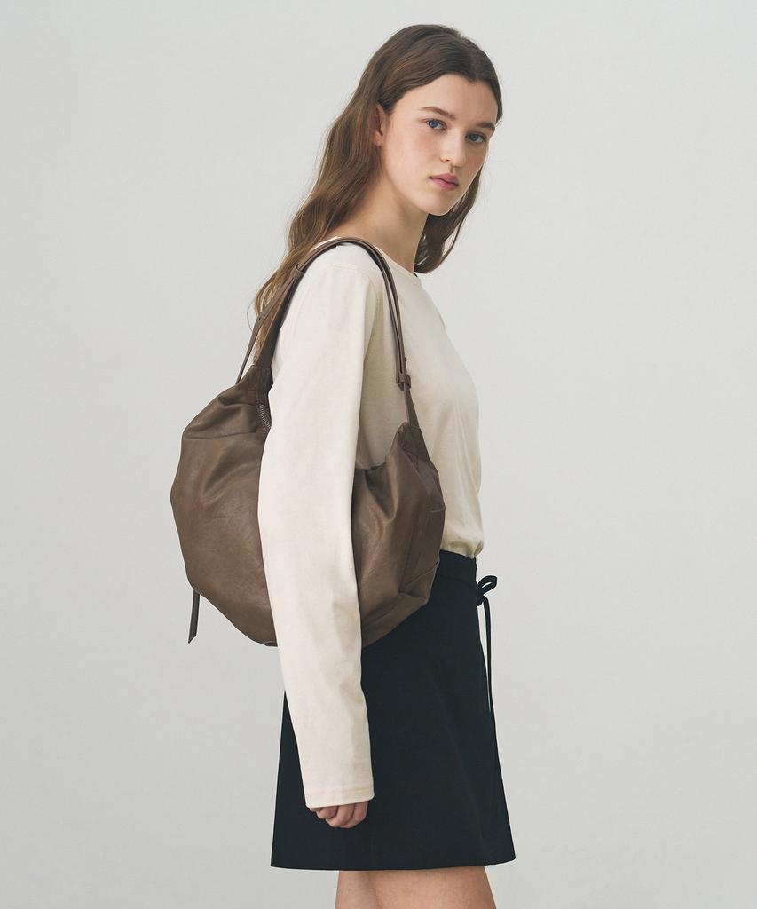 Drawfit Women Burwood Tuck Hobo Bag [Black]