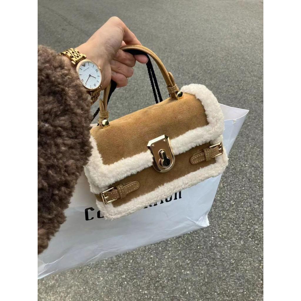 IELGY Ladies Messenger Bag Lamb Wool Small Square Bag Autumn Winter Plush Stitching Handbag