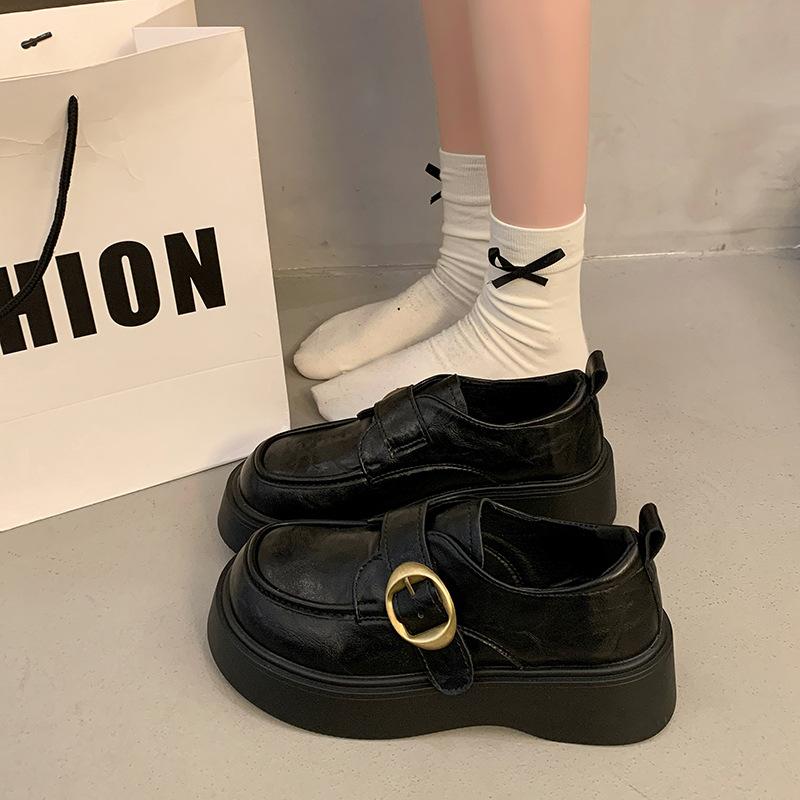 Braune Schuhe im britischen Stil mit erhöhtem Plateau, kleine Lederschuhe für Damen, neu für Frühjahr und Herbst 2025, vielseitige Röcke, Mary Jane Loafers