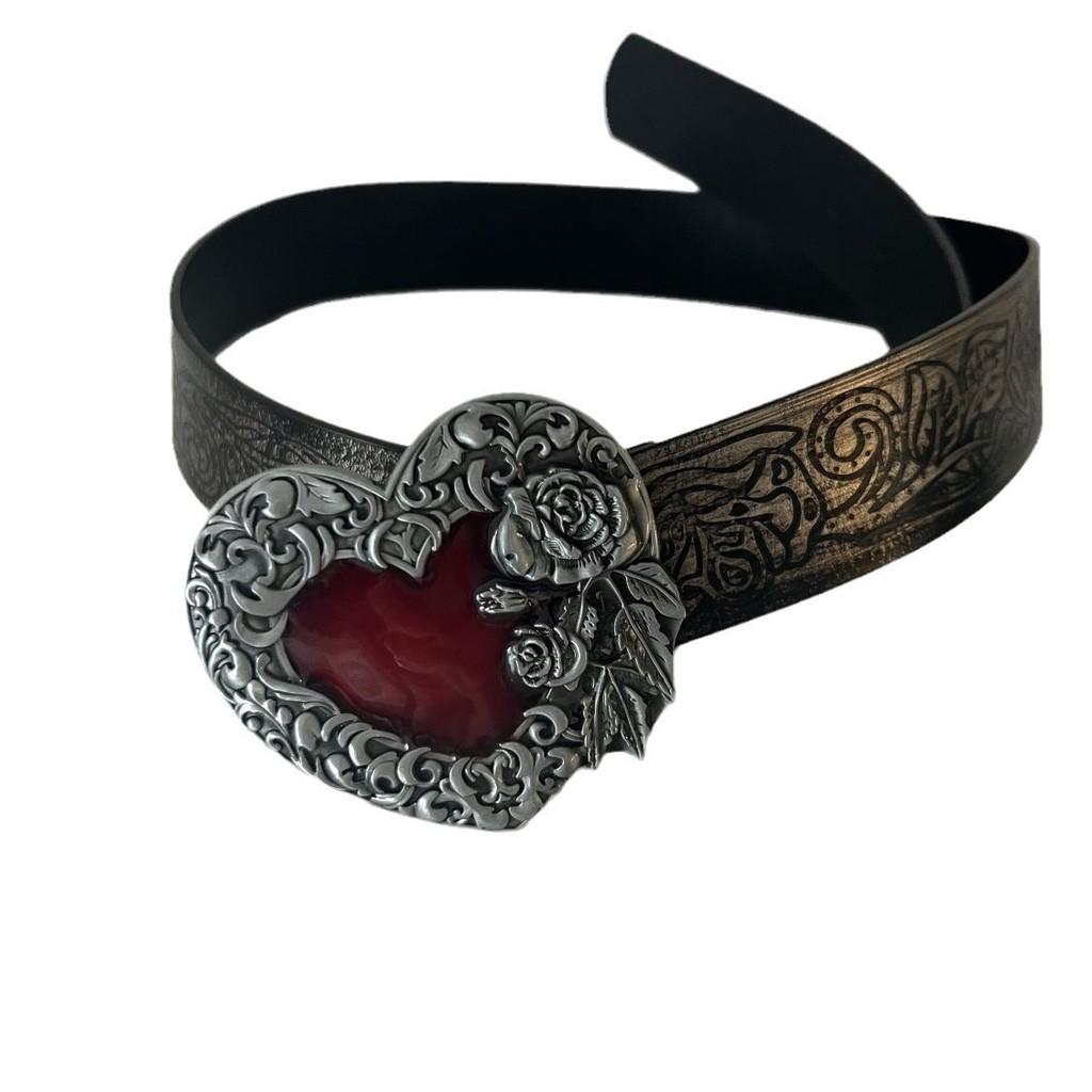Ceinture Punk Style Rétro Cœur Gaufré Avec Boucle en Alliage Pour Passionnés de Mode Gothique Sombre