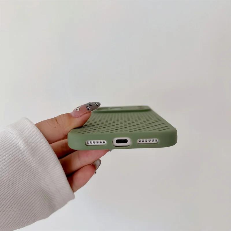 Heat Dissipation Breathable Cooling Phone Case For iPhone 17 Pro Max 17 Pro 17 Air 16 16e 15 14 Pro Max 14 15 Plus Soft Silicone Cover