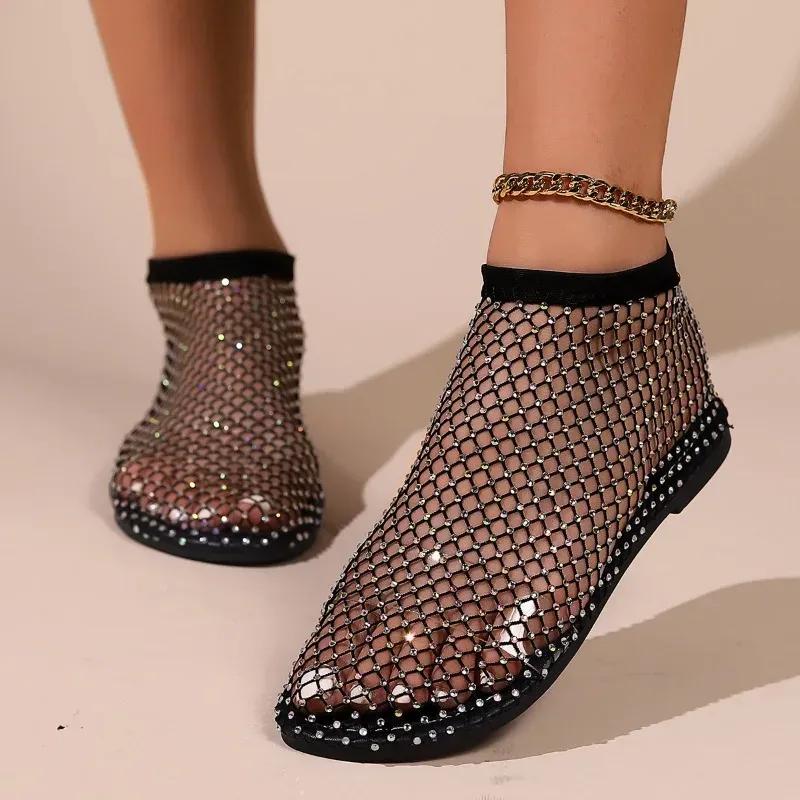 Summer Large Size Women Round Toe Flat Bottom Sandals Hollow Short Boots Water Diamond Sexy Flat Bottom Fashion Banquet Slippers