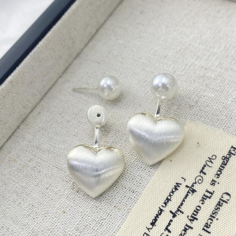 Elegant Two-Way Metal Brushed Heart Pearl Earrings - Versatile High-End Studs