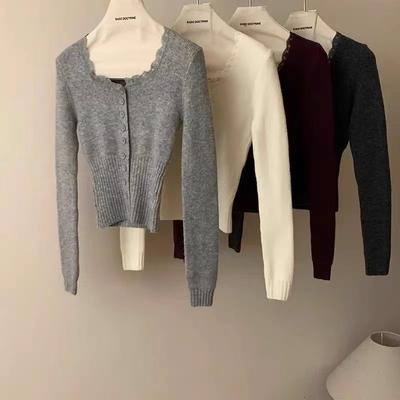 Słodki i Stylowy Sweter Rozpinany z Koronkowym Patchworkiem, Okrągły Dekolt, Guziki, Długi Rękaw, dla Kobiet, Jesienny, Dopasowany, Dzianinowy Top