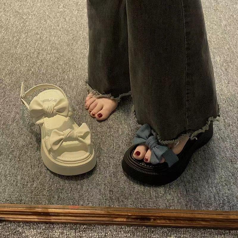 Römersandalen Sommer Damen neue modische vielseitige Retro-Schleife Plateau rutschfeste Strandschuhe