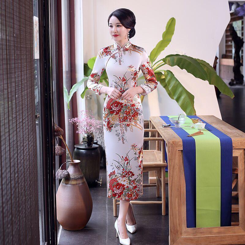 Stil chinezesc cu mâneci trei sferturi Qipao satin cheongsam broderie florală rochie clasică de petrecere de seară de nuntă rochie de damă cu plante mătăsoase