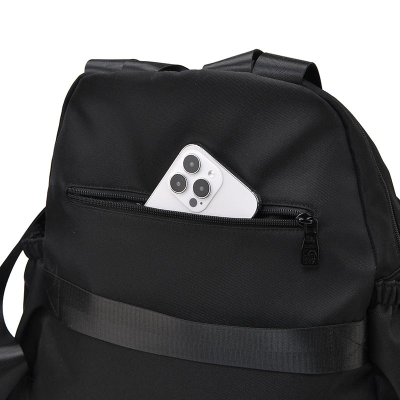 Fashionable Lightweight Backpack with Multiple Carrying Styles and Spacious Compartments for Daily Use