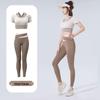Dames Perzik Heupliftende Slim Fit Yoga Set - Nude Tint, Sneldrogend, Korte Mouw, Perfect voor Hardlopen & Fitness