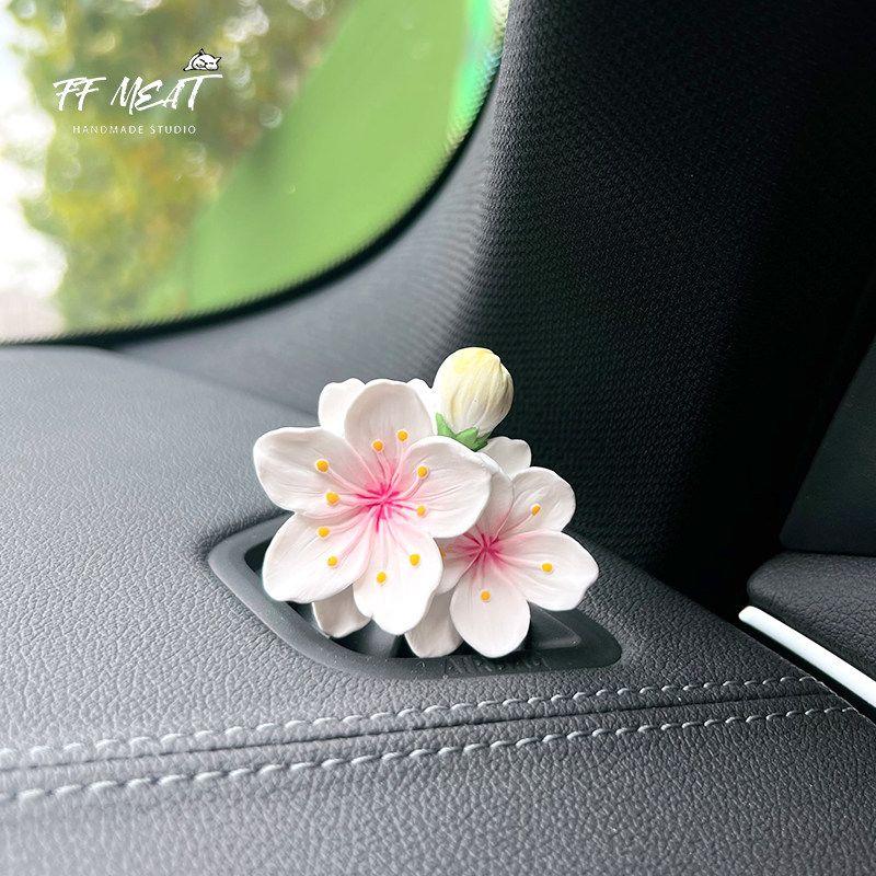 

Automobile Aromatherapy Ins Style Love Good Luck Pink Attracting Male Air Conditioner Air Outlet Clip Decoration Fragrant Stone Gift for Women White Peach Blossom (Essential Oil 5ml)