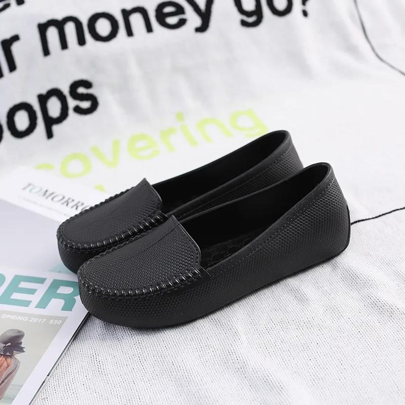 

Нескользящая водонепроницаемая обувь. Женская весенне-осенняя легкая обувь. Работа на кухне. Резиновые сапоги на мягкой подошве. Женские короткие короткие туфли для мам среднего возраста. 40 чёрный