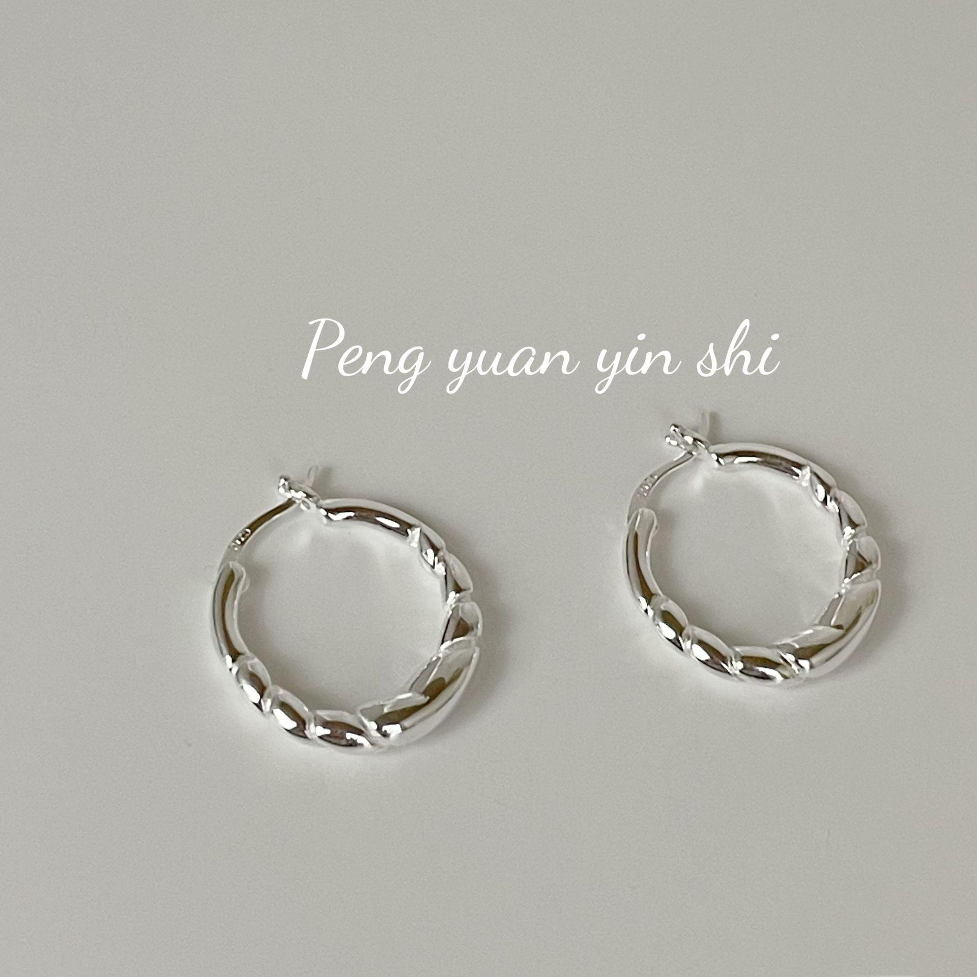 Su Chuang S925 Sterling Silver Twist Ear Cuff: Elegant Korean-Style Women s Hoop Earrings 925 Sterling Silver