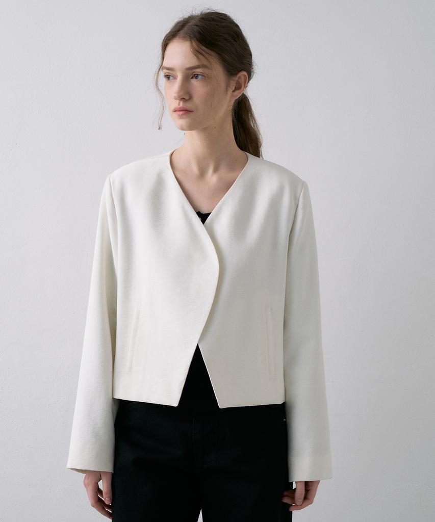 LAMEREI V-Neck Curved Short Jacket[Lmbfspjk110]-2Color