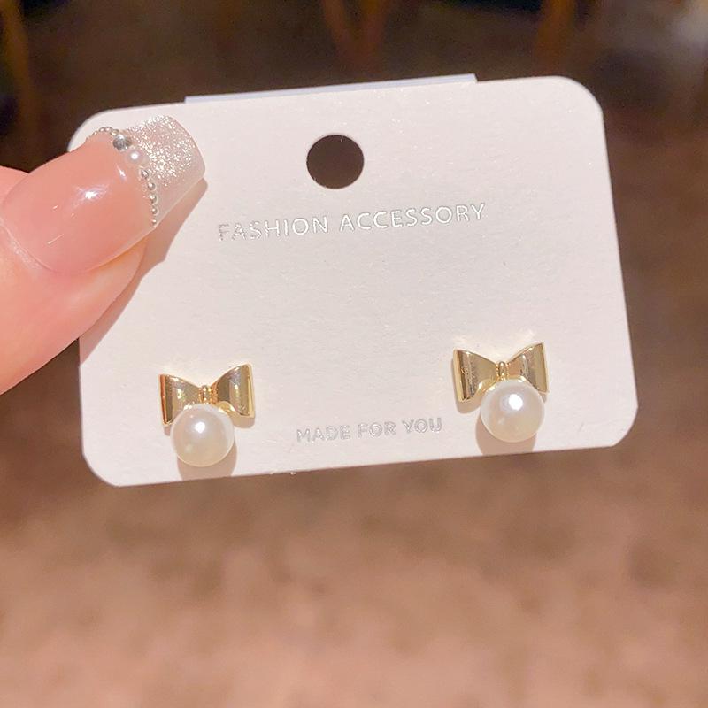Exquisite S925 Silver Pearl Earrings with Zircon Inlays for Women