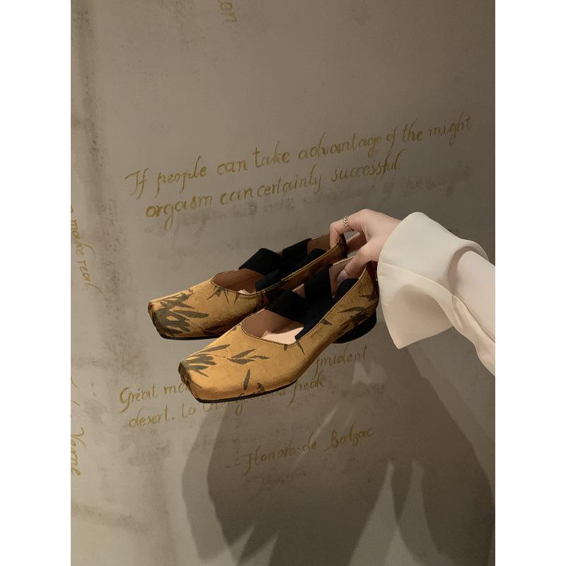 

Square head thick heel light mouth ballet single shoes women s spring 40 коричневый