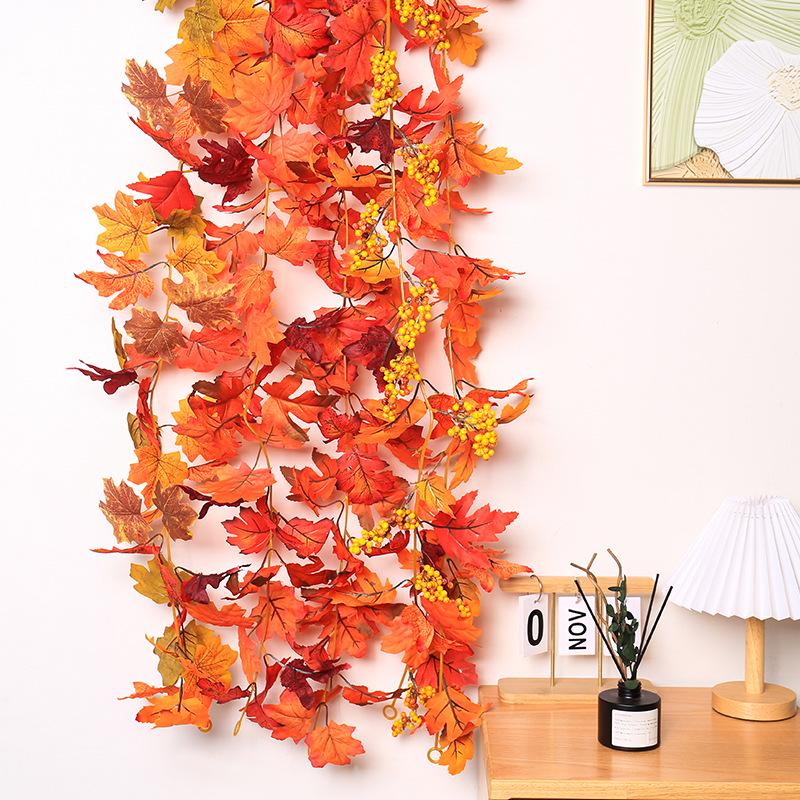 Autumn Festival Maple Leaf Vine Display: Fake Leaves for Halloween & Decorative Scenery