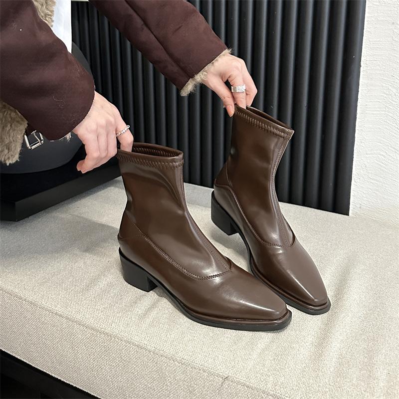 

Huge comfort! Korean niche design sense square head thick heel thin boots children 2025 autumn and winter velvet medium heel short boots 39 коричневый