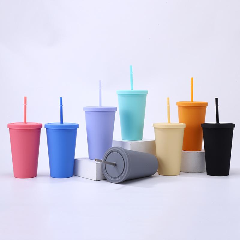 16/24 oz doppelwandiger Plastikbecher mit Strohhalm, Kaffeebecher, gefrosteter Plastikbecher, handlicher Wasserbecher, leicht zu tragen, Strohhalm, Wasserkocher, Sportflasche