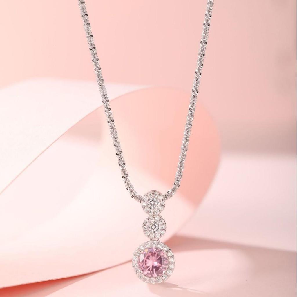 Elegant S925 Sterling Silver Zircon Circle Pendant Necklace - Luxurious, Versatile, High-End Fashion Accessory.