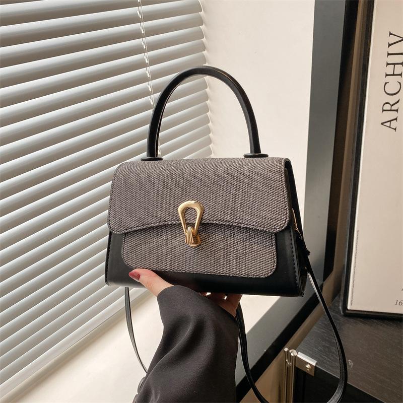 Foreign-style Indentation Lychee Pattern New 2025 Summer Lock Simple Casual Messenger Shoulder Portable Small Square Bag Woman
