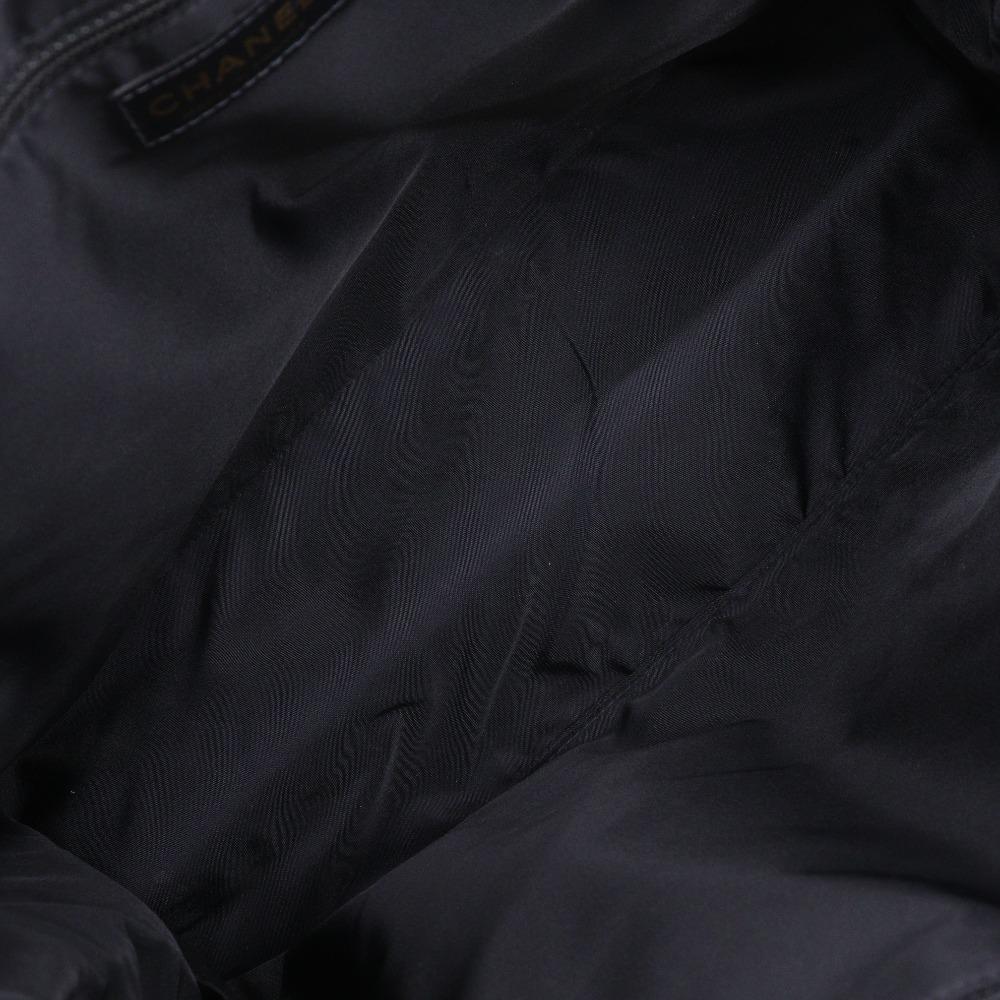 CHANEL Tote MM Tote Bag A15991 New travel line black Nylon canvas Women Used