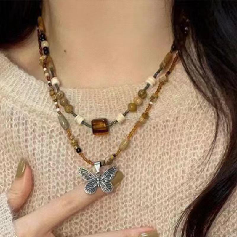 

New Ethnic Beaded Necklace: High-End Retro Butterfly Pendant for Women