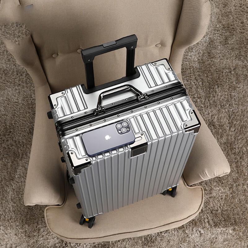 Li Shen Aluminum Frame Hardshell Spinner Suitcase 20 inch