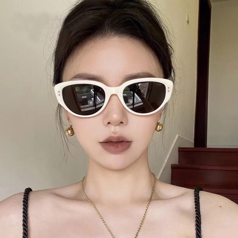 Mumu Retro Cat Eye Sunglasses