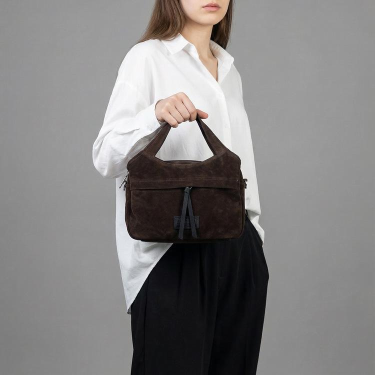 Fashion trend lightweight large capacity multi-layer handbag simple and versatile casual shoulder bag women's crossbody bag