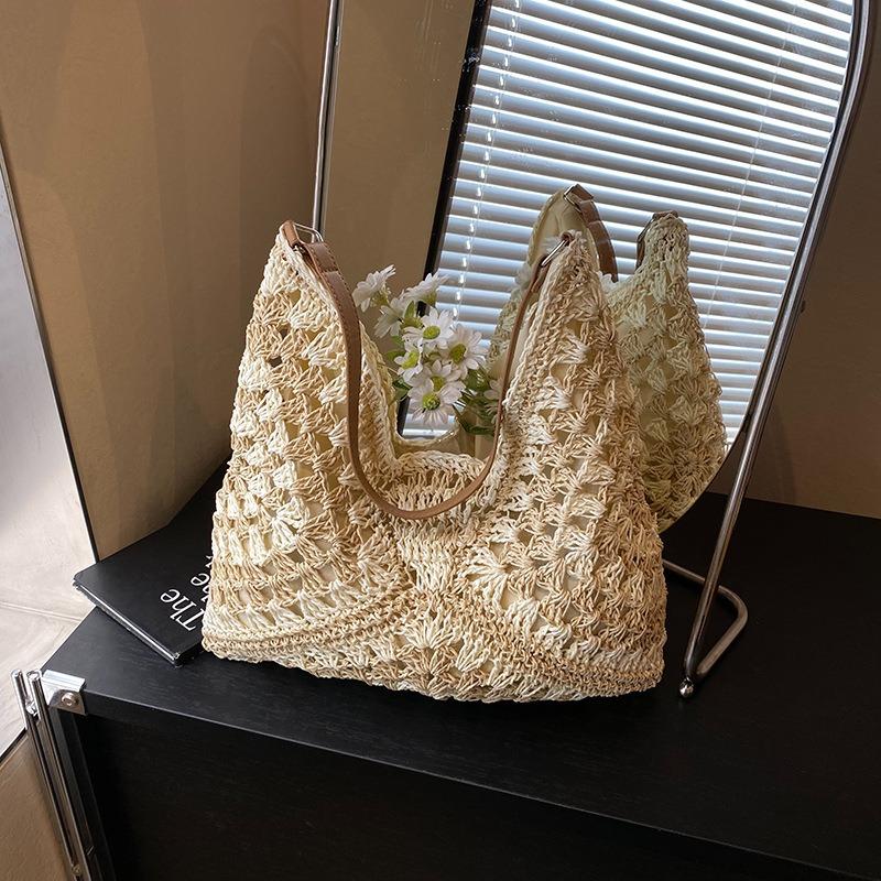 Popular beach bags women's new summer woven bags seaside vacation straw bags shoulder armpit bags
