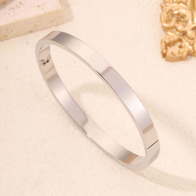 Women's High-End Non-Fading Titanium Steel Bracelet with Polished Buckle Bangle