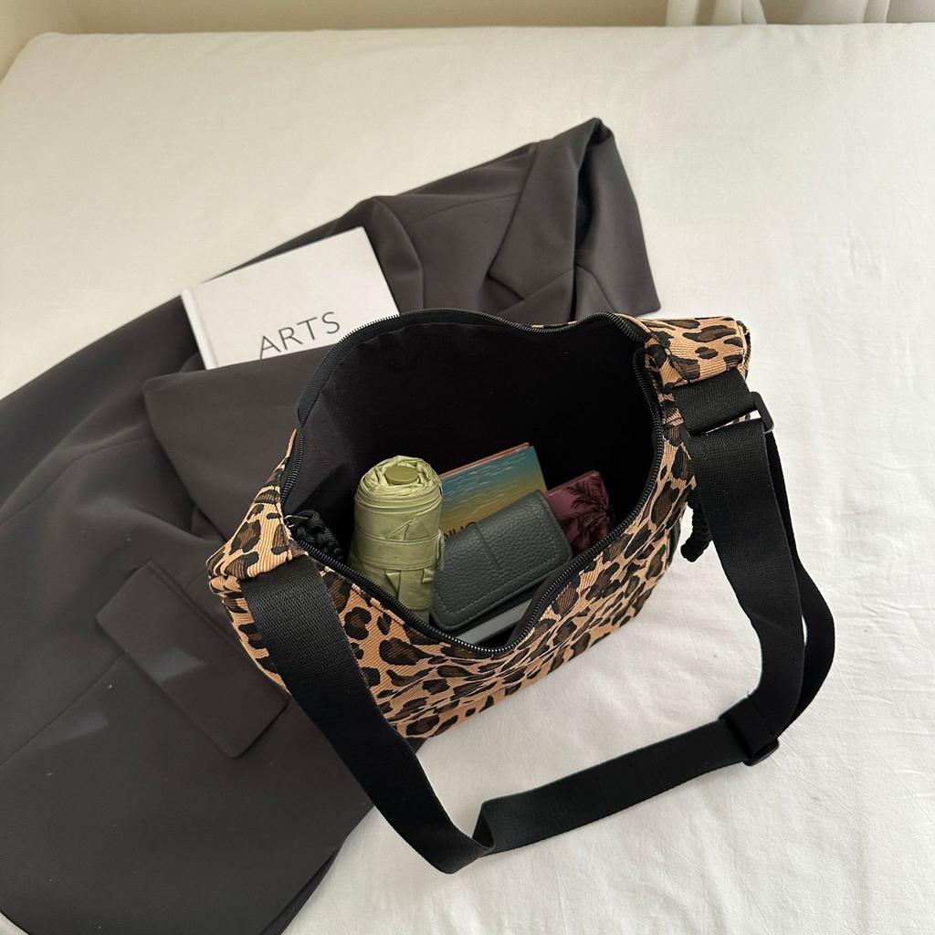 Vintage Leopard Hobos Shoulder Bags for Women Sports Versatile Portable Ladies Crossbody Bag Large Capacity Femlae Handbag Tote