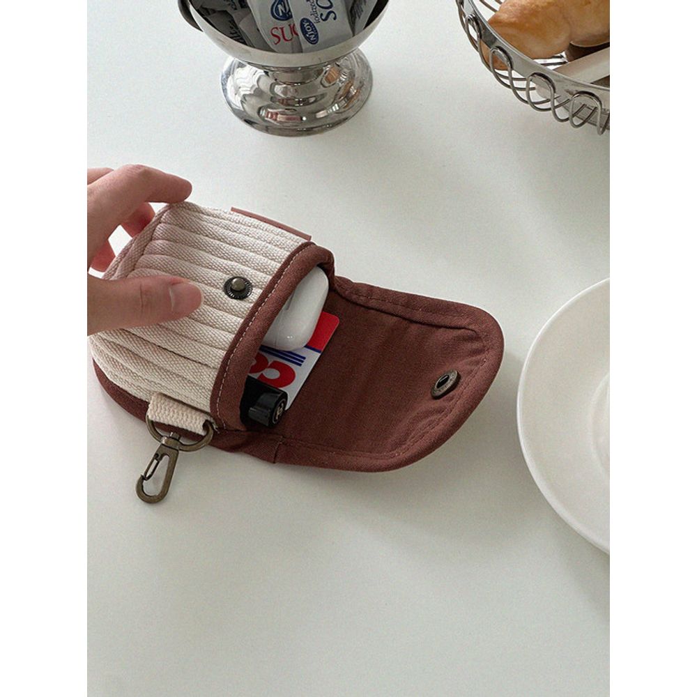 studio moncher, Micro pouch (Bread)