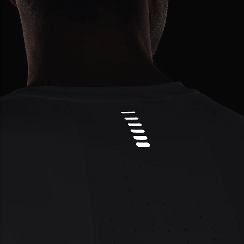 Under Armour Logo Print Running T-Shirt Men Tops Grey 1370338-014