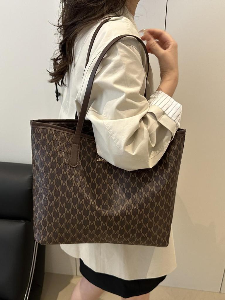 2025 Summer Women's French Tote: Large Capacity Solid Color Shoulder Handbag with Letter Design