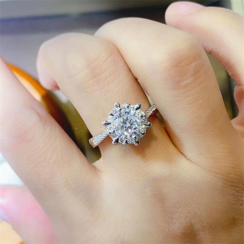 Xiaohongshu 1 Carat Moissanite D Color Au750 Diamond Women s Ring Size 15