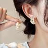 Elegant Floral Stud Earrings: Exquisite Vacation Style, Luxury Niche Design, Versatile and Fashionable.
