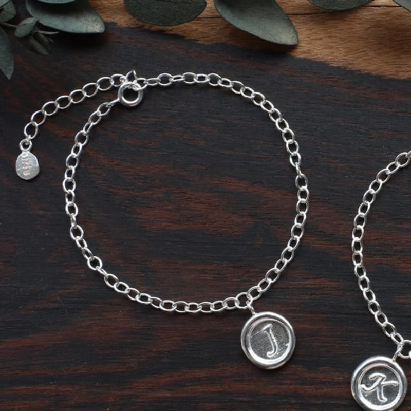 IRIS The Initials Small Sealing Initial Bracelet_Silver