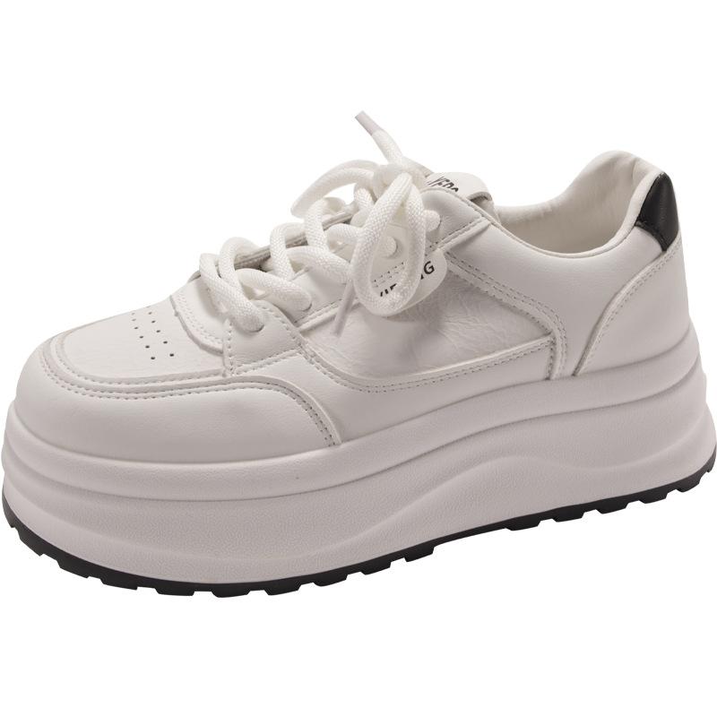 Fashion commuter versatile heightening platform white shoes women's 2025 new popular lightweight casual sports board shoes