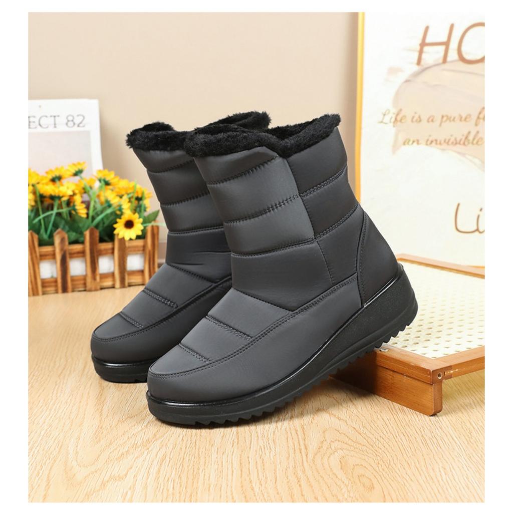 Women's Cotton Shoes Winter New Style with Plush and Thick Snow Boots, Waterproof and Anti Slip, One Foot Cotton Boots