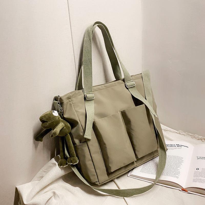 Vanntette nylonhåndvesker skuldervesker høy kapasitet dame crossbody-vesker avslappet dame messenger tote shoppingveske skolesekk