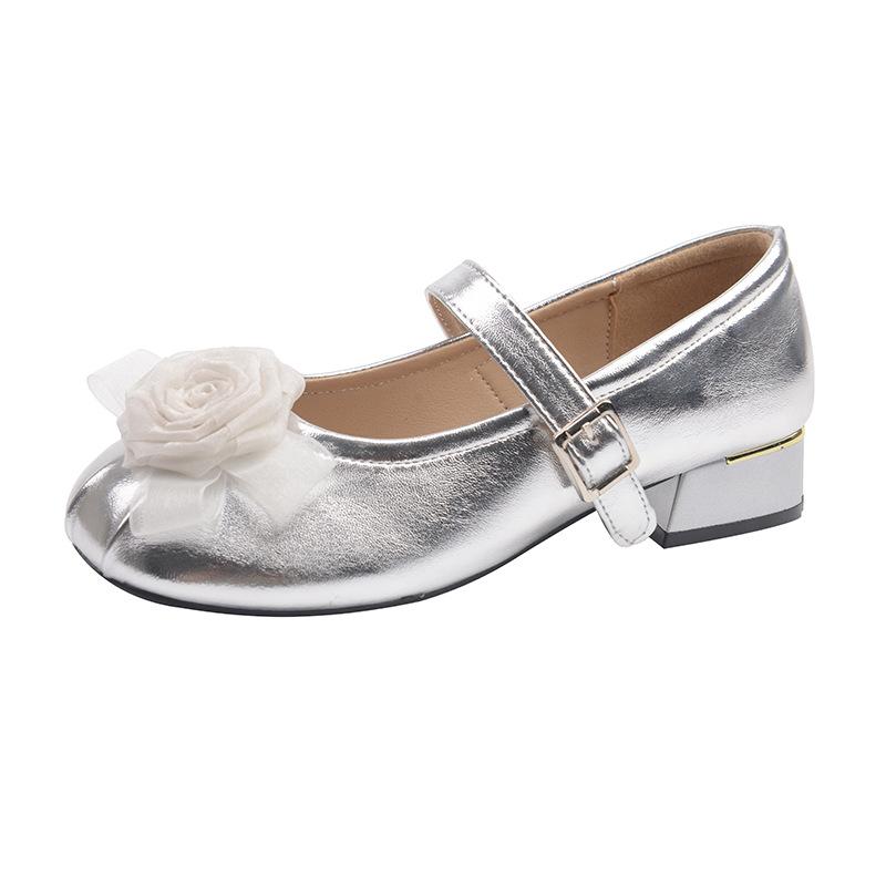 

Gentle fairy wind single shoes girl 2025 summer new French new Chinese style elegant flower shallow mouth Mary Jane shoes girl 40 серебряный
