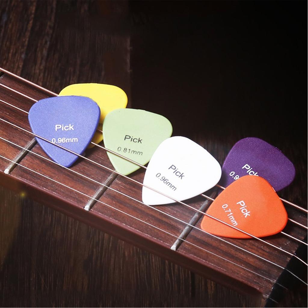 Guitar Picks Box Case Set Guitar Accessories Musical Instrument Tool 0.58 1.5mm Thickness Guitar Picks