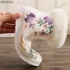Anti-slip Winter Keep Warm Women's Short Boots Embroidered Flowers Plush Comfortable Ankle Boots Female Ethnic Style Botines