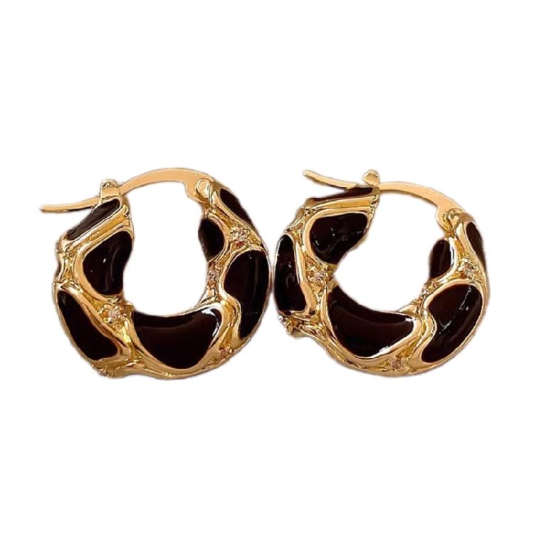

Chic Enamel Leopard Print Hoops Versatile Leopard Design Earrings Ear Rings Charm Ear Accessory for Day or Night