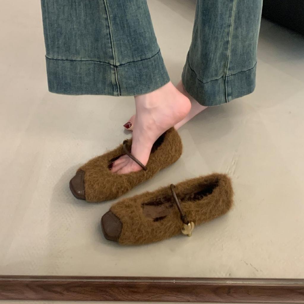 2025 autumn and winter new round head one-word buckle Mao Mao thick-soled foot cover velvet warm women's cotton shoes