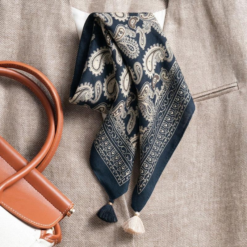 Retro literary and artistic lace cotton and linen small square scarf silk scarf women's spring, autumn and winter small scarf spring and autumn velvet