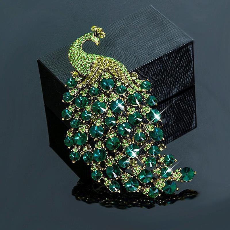 Luxury and Fashionable Peacock Open Screen Brooch, European and American Retro Colored Enamel Pin Accessories