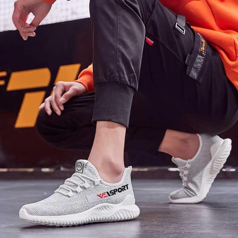 Men's Lightweight Spring and Autumn  Non-slip Casual Mesh Shoes Cloth Shoes Breathable Sports Running Shoes